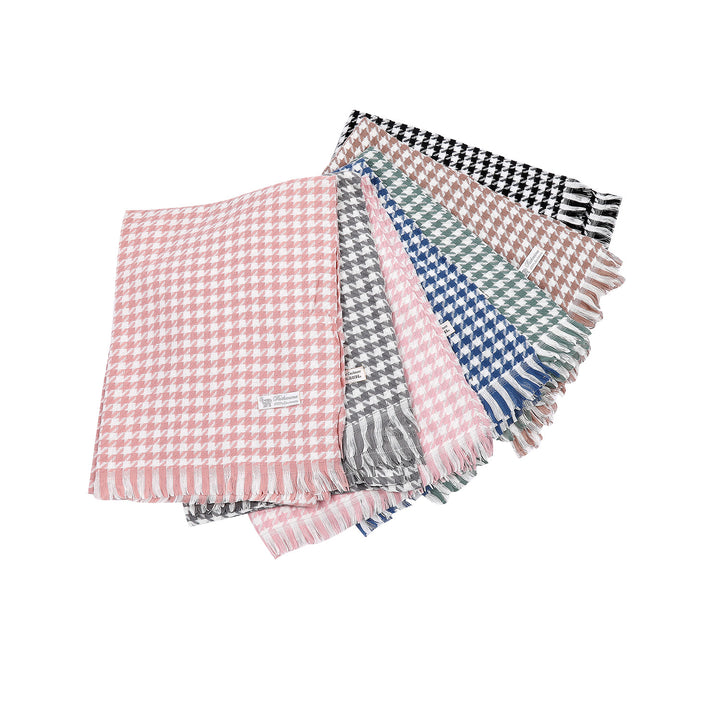 Ladies elegant scarf with houndstooth pattern Bowlift