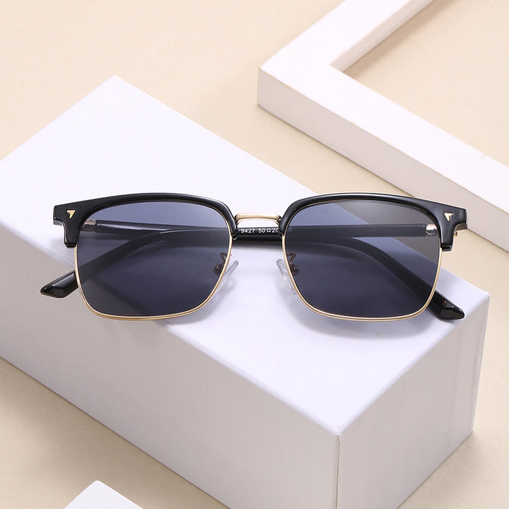 Ladies elegant square glasses with lightweight metal frame Bowlift
