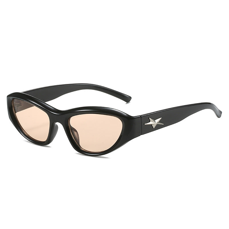Retro-Inspired Cat-Eye Sunglasses Bowlift