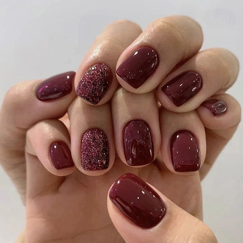 Glamorous Glitter Press-On Nail Set Bowlift