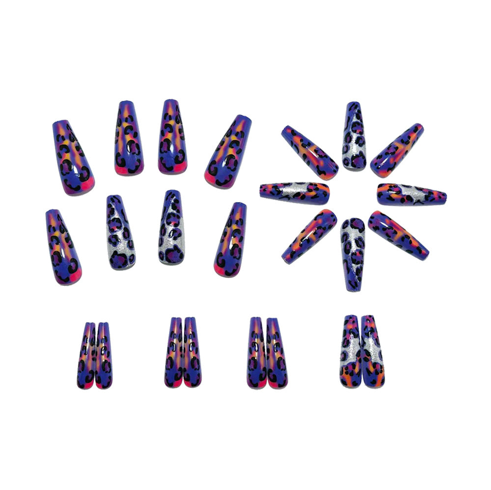 Artificial Nails in Modern Leopard Design Bowlift