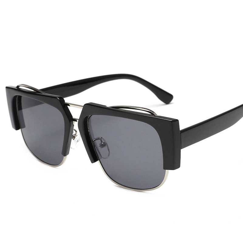 Women Fashion Square Sunglasses with Unique Chain Design Bowlift