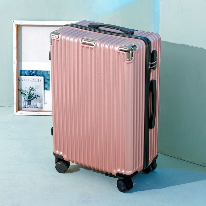 Hard Shell Travel Suitcase With Robust Rolling System Bowlift