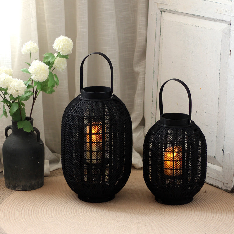 Decorative metal lantern with handle Bowlift