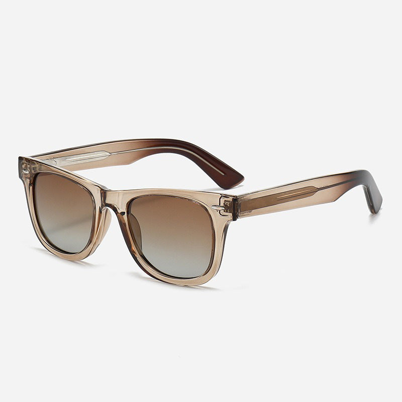 Ladies classic sunglasses with timeless design Bowlift