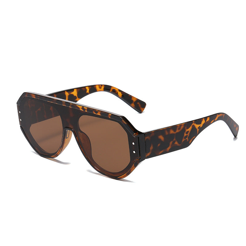 Men's Bold Frame Futuristic Sunglasses Bowlift