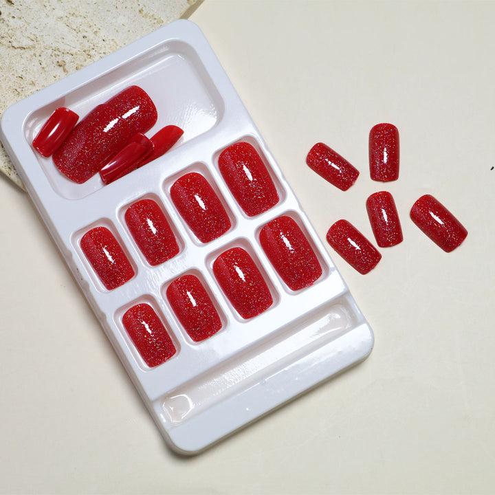 Sparkling Glam Press-On Nail Set Bowlift