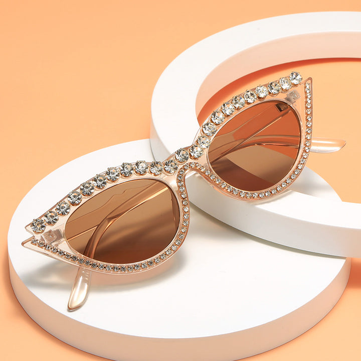 Women's extravagant cat-eye sunglasses with glamorous crystal embellishments Bowlift