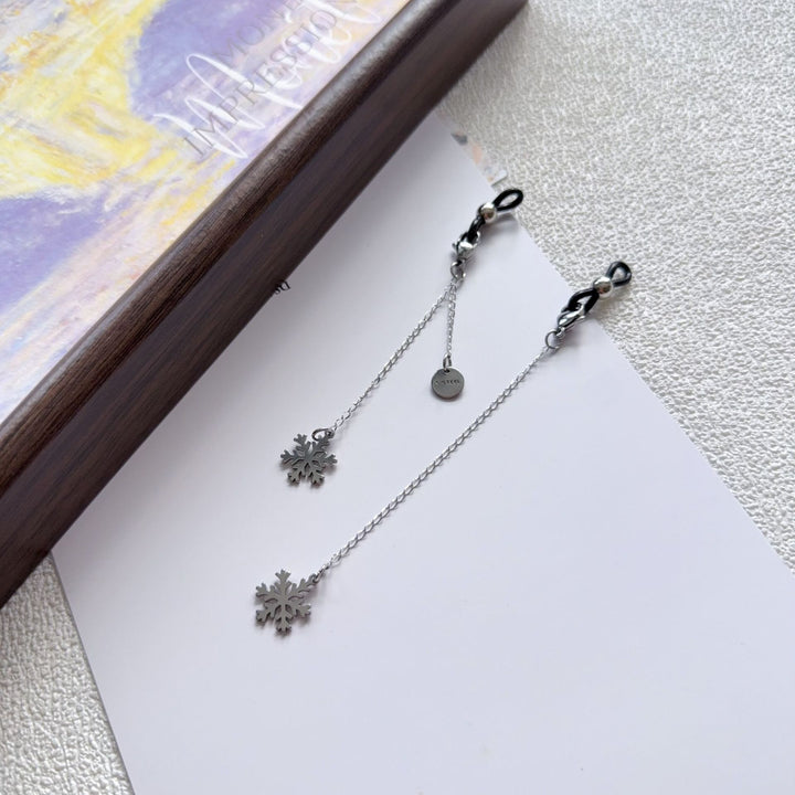 Delicate Layered Eyewear Chain Bowlift