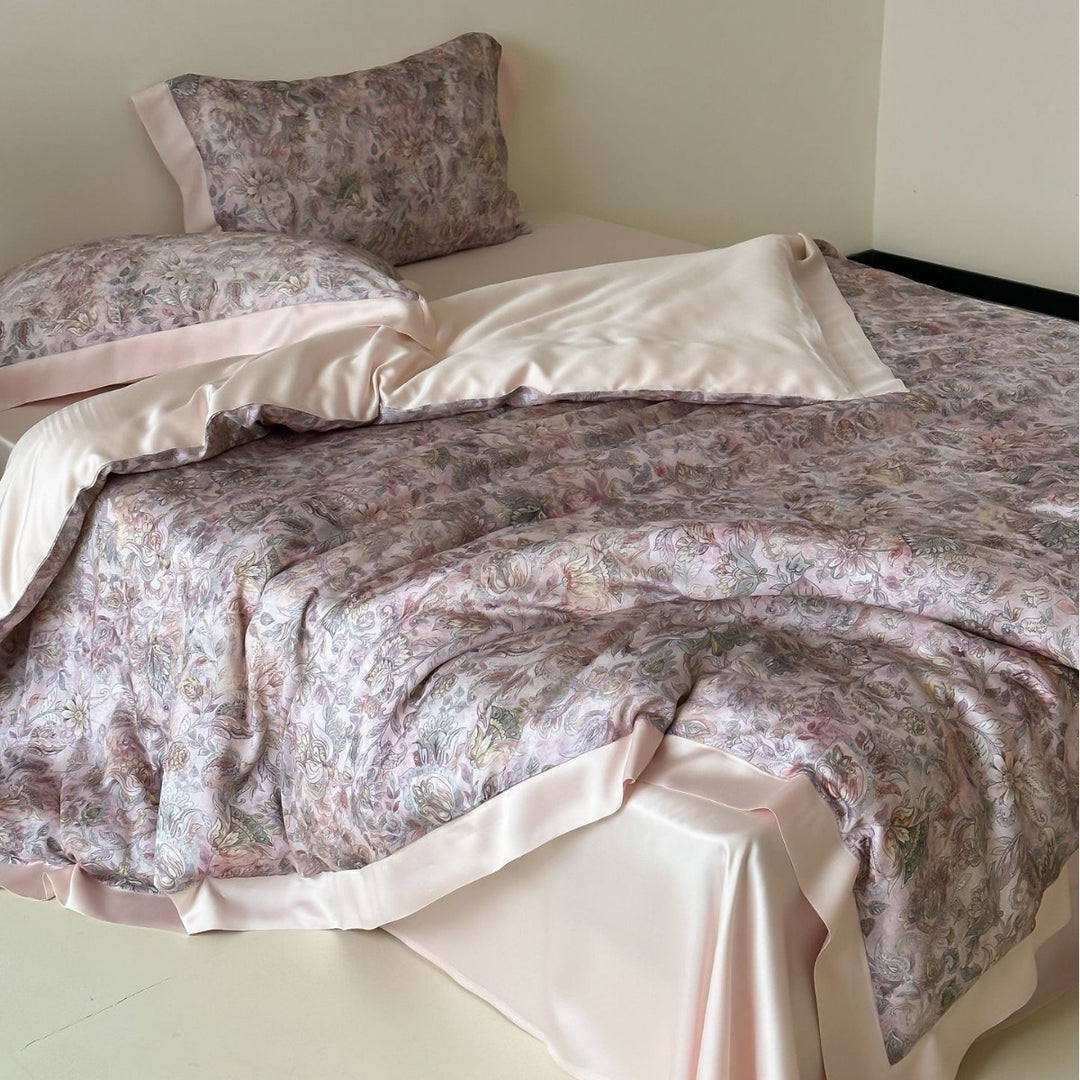 Luxurious satin-like floral bedding set with silky shiny trim