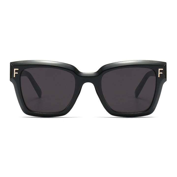Ladies fashionable square sunglasses with gold details Bowlift
