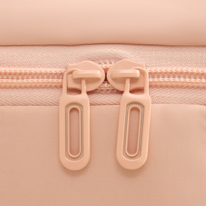 Stylish Structured Makeup Case Bowlift