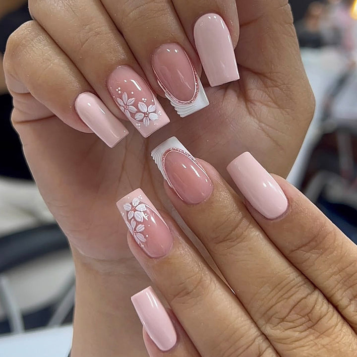 Decorative Press-On Nail Art Set with Floral Designs Bowlift