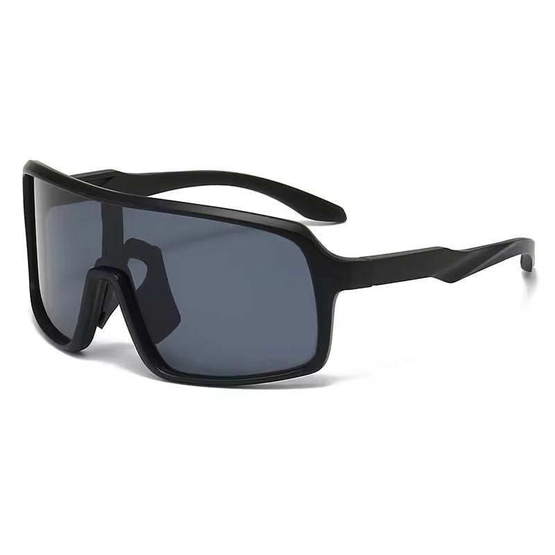 Ladies fashionable sunglasses in a futuristic design with large lenses Bowlift
