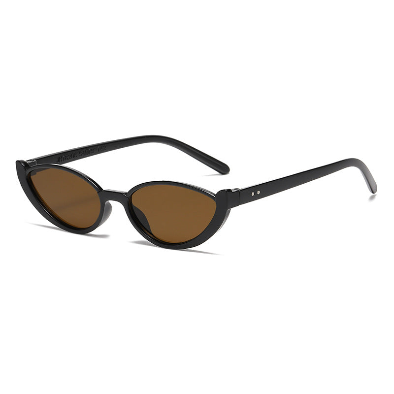 Ladies elegant sunglasses in stylish cat-eye design Bowlift