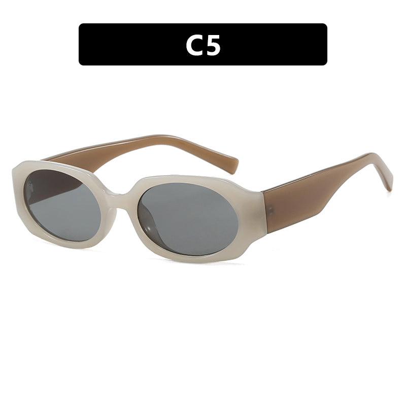 Women extravagant sunglasses in stylish retro design Bowlift