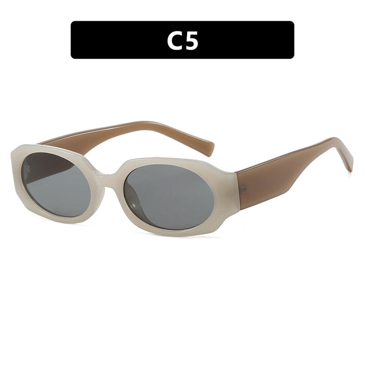 Women extravagant sunglasses in stylish retro design Bowlift