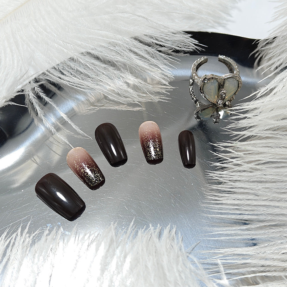 Creative artificial nails with glitter and high-gloss finish Bowlift
