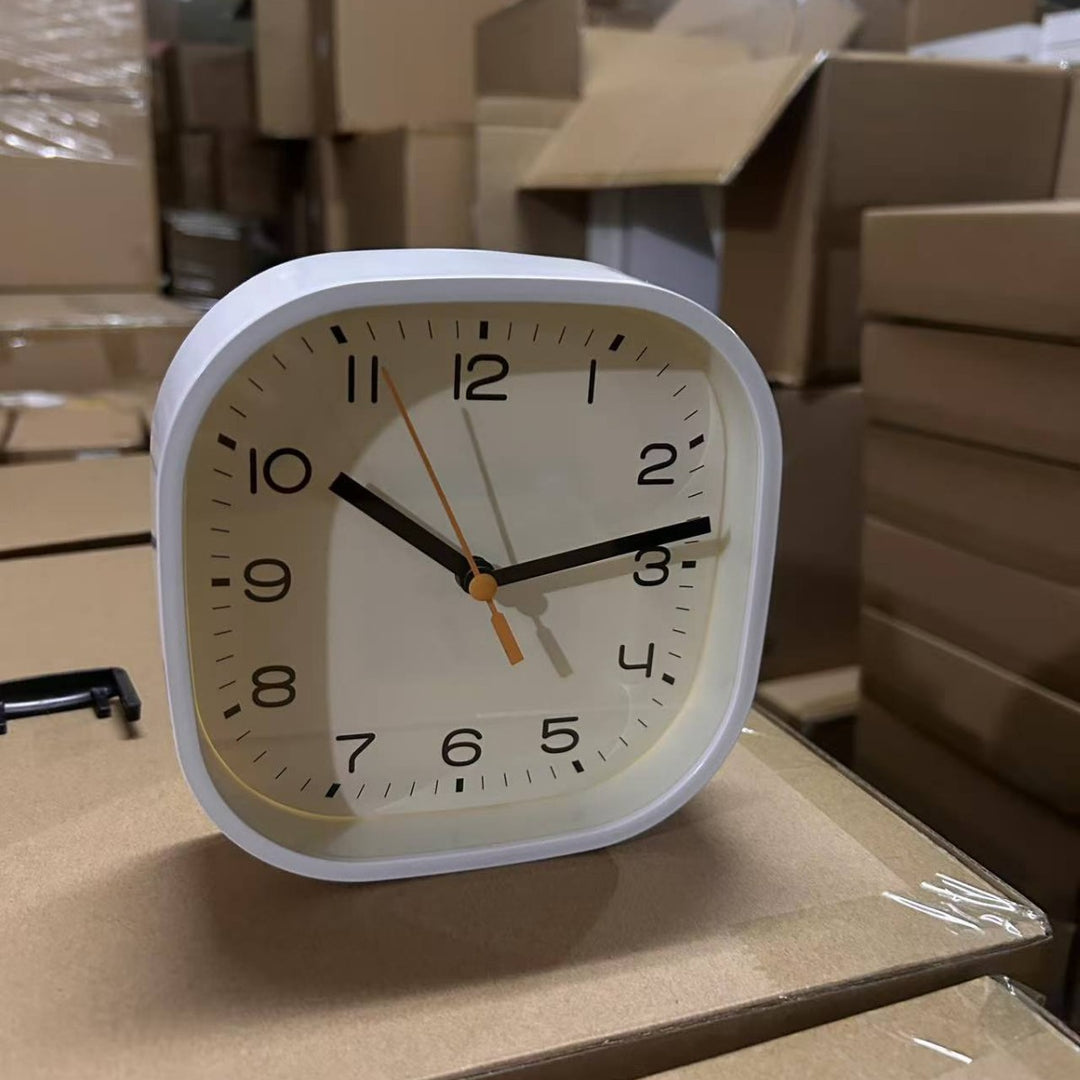 Table clock in modern and minimalist design Bowlift