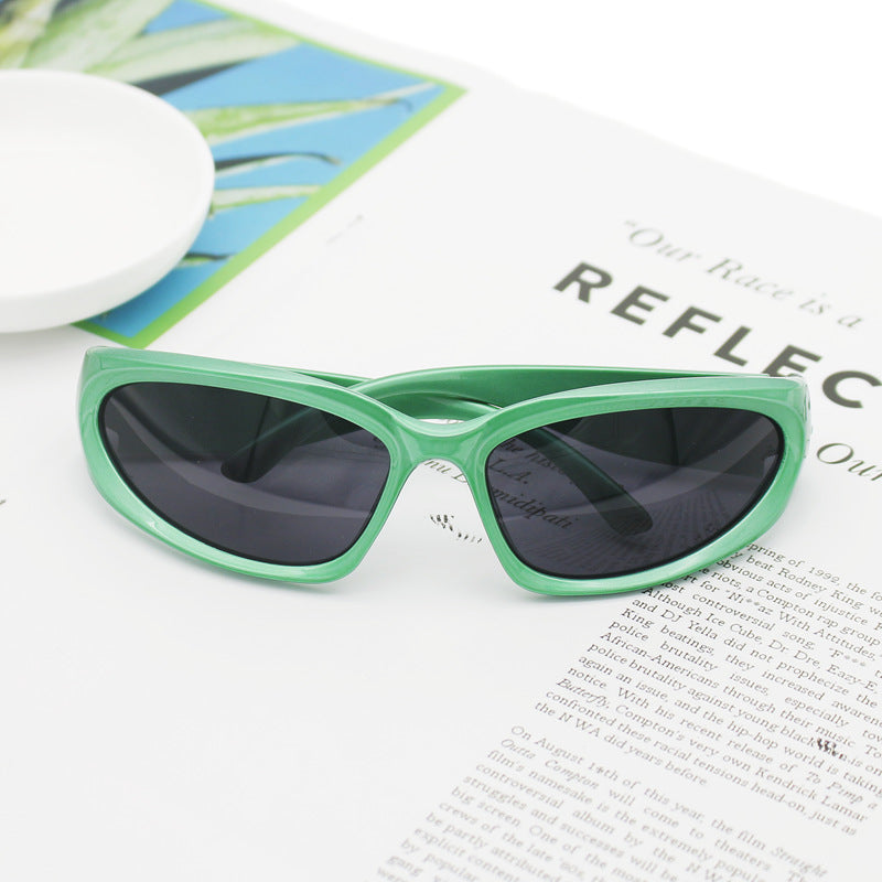 Women’s sporty sunglasses with high-quality UV protection material Bowlift
