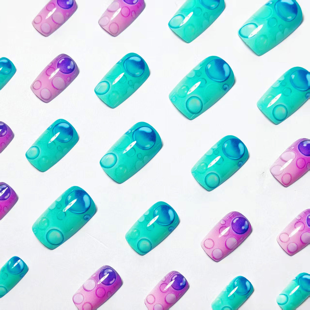 Artistic Bubble-Effect Nail Art Bowlift