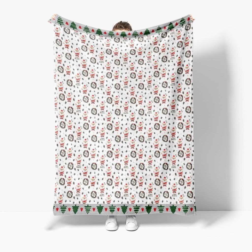 Festive Holiday-Themed Fleece Throw Blanket