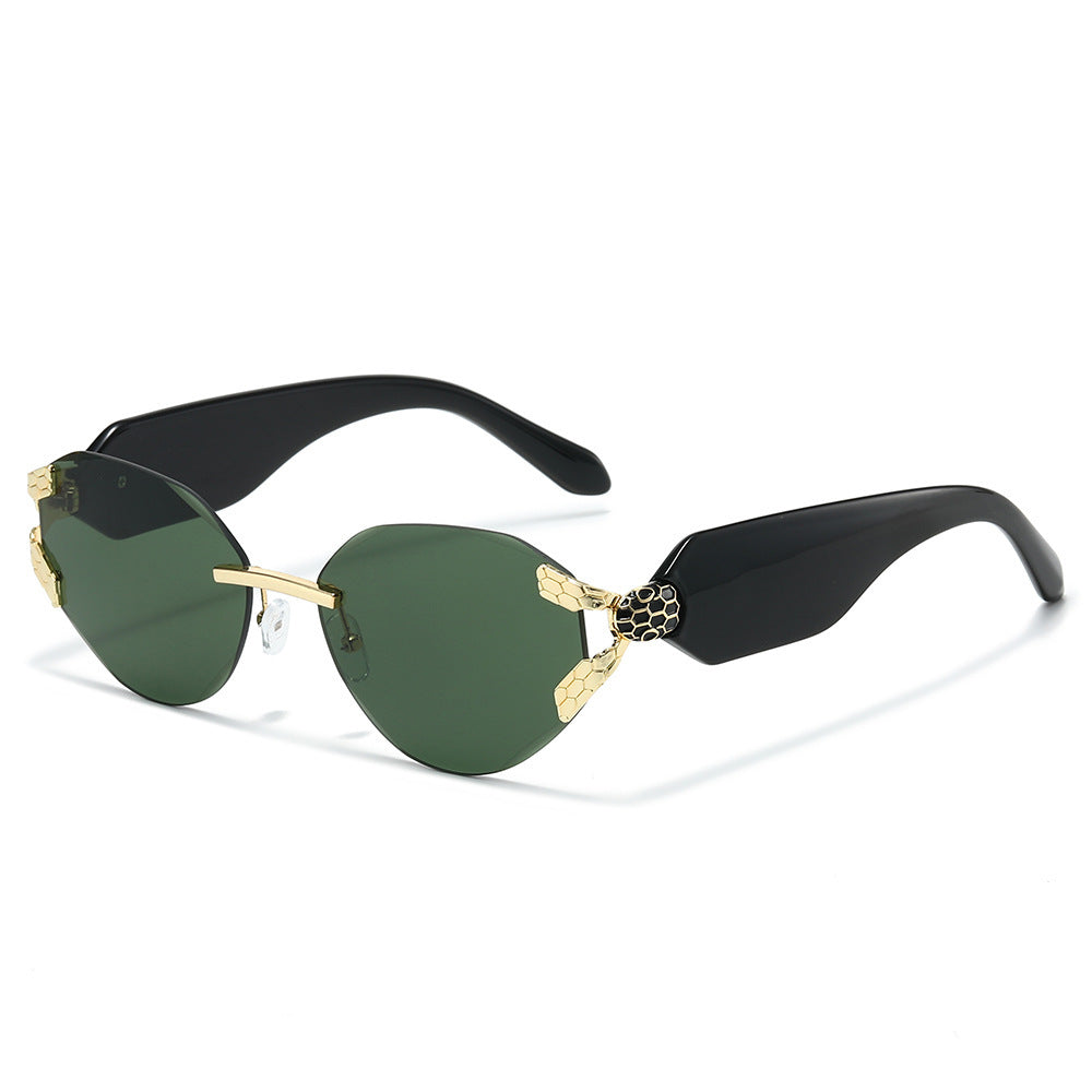 Elegant Cat-Eye Sunglasses with Unique Design Bowlift