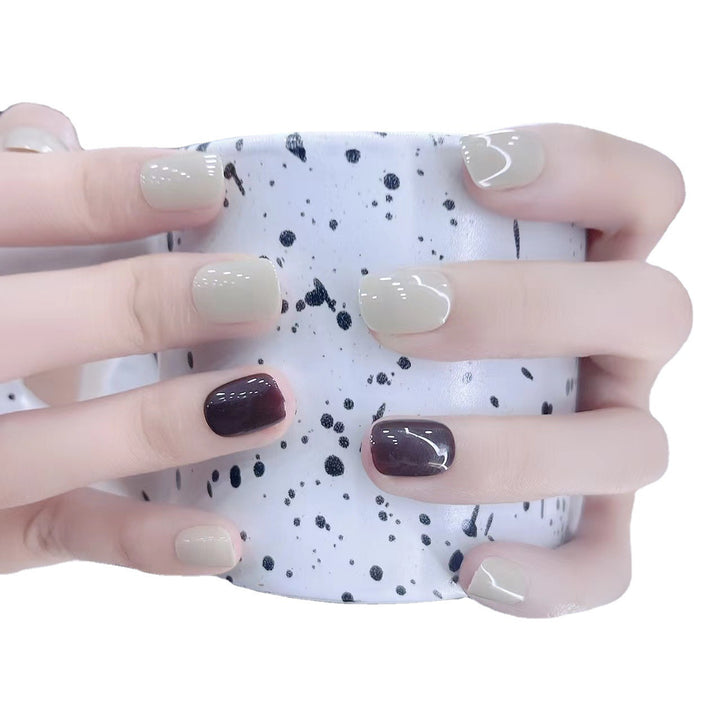 Elegant Press-On Nail Set Bowlift