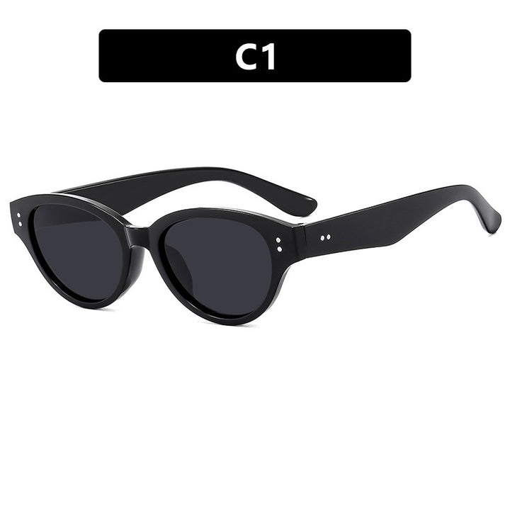 Women's Cat-Eye Sunglasses in an Elegant Design with Wide Frame Bowlift