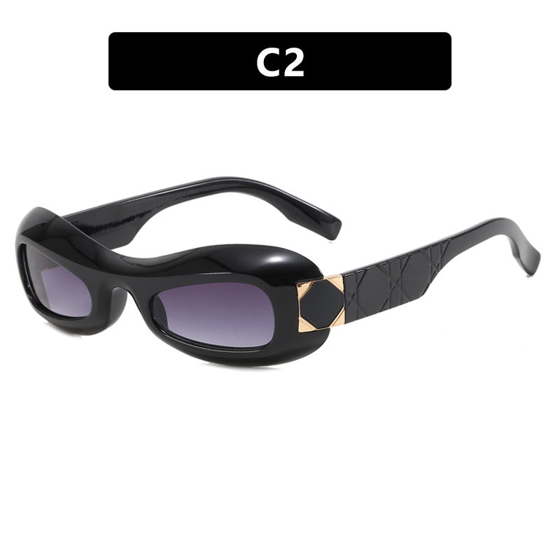 Women’s retro-inspired sunglasses with stylish frame and UV protection Bowlift