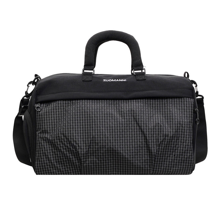 Sporty travel bag with padded carrying system and multiple compartments Bowlift
