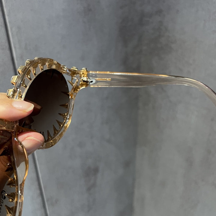 Women's stylish oversized sunglasses with eye-catching stud design Bowlift