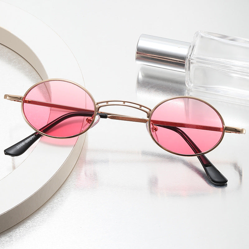 Women round fashionable sunglasses Bowlift
