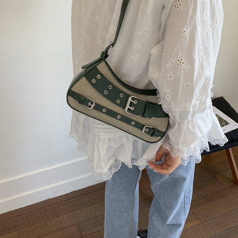 Chic Contemporary Handbag Bowlift