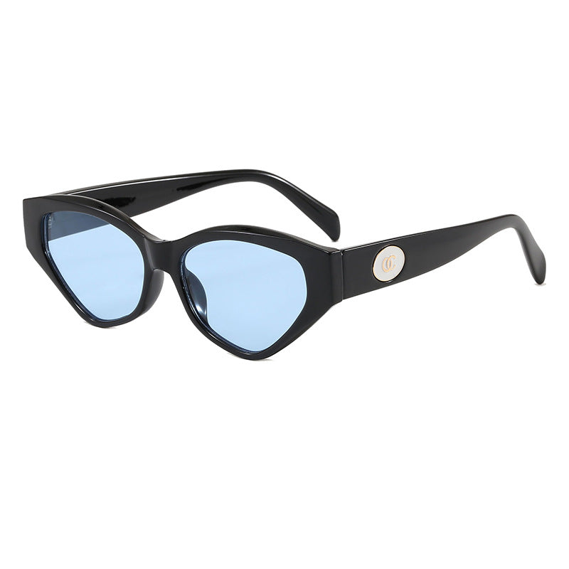 Ladies fashionable sunglasses in elegant design Bowlift