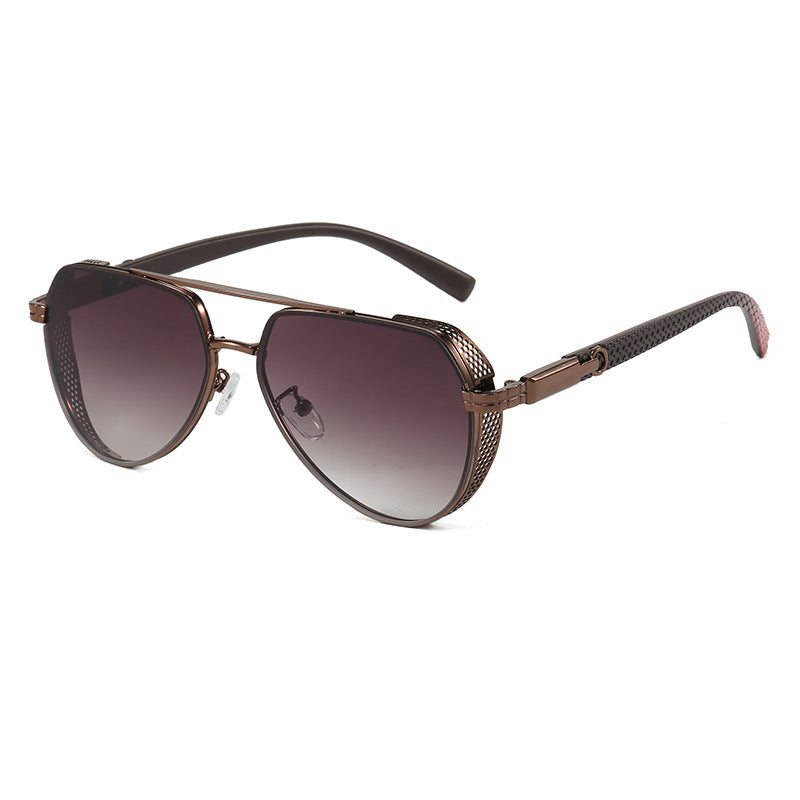Women’s fashionable sunglasses with stylish accents Bowlift