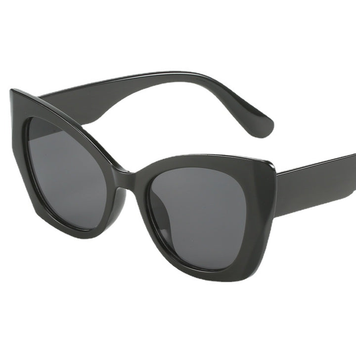 Ladies Fashion Cat-Eye Sunglasses with Elegant Design Bowlift