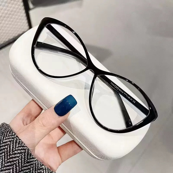 Fashion Eyewear Bowlift