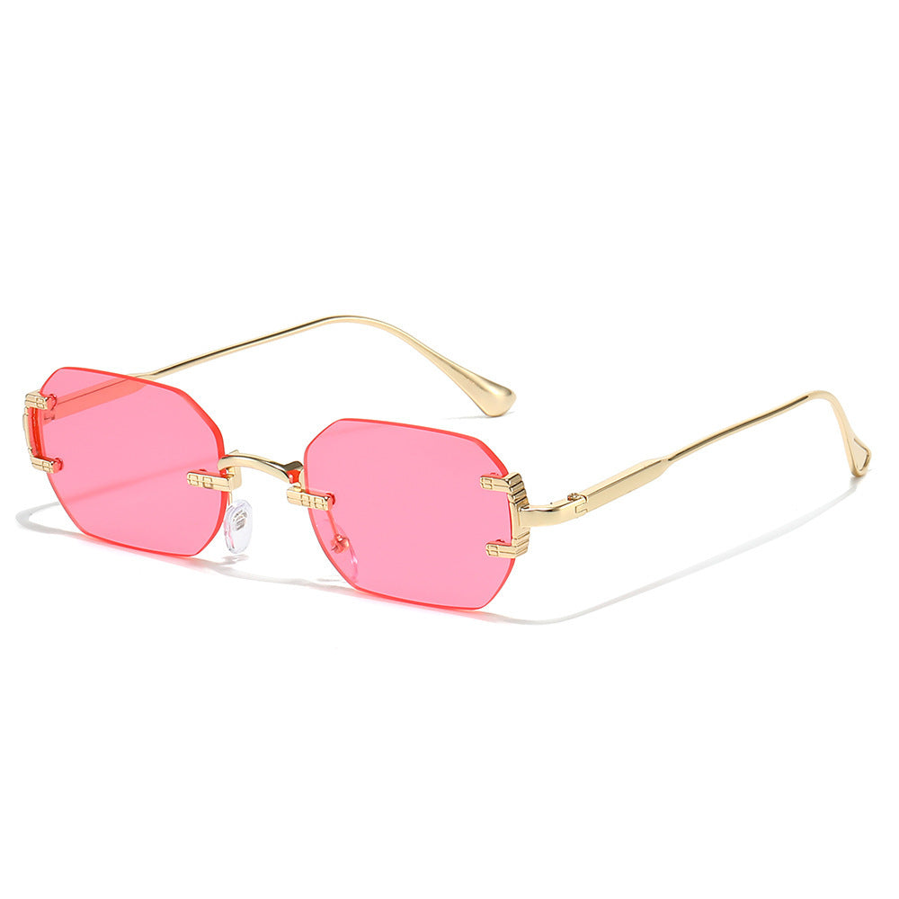 Ladies fashionable sunglasses in elegant geometric style Bowlift