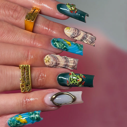 Creative and Artistic Nail Art Bowlift