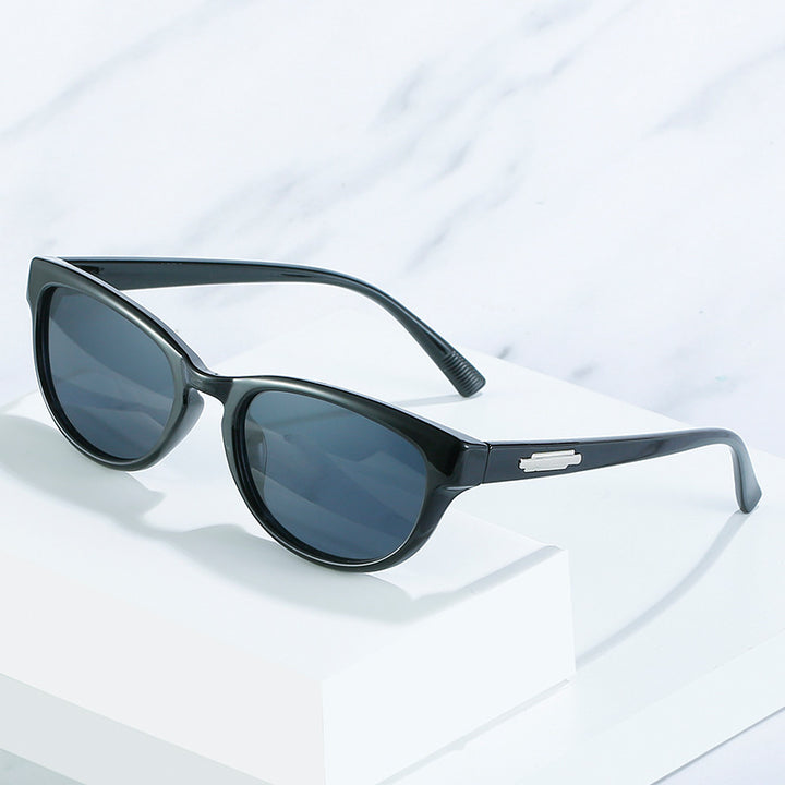 Cat-Eye Shaped Sunglasses Bowlift
