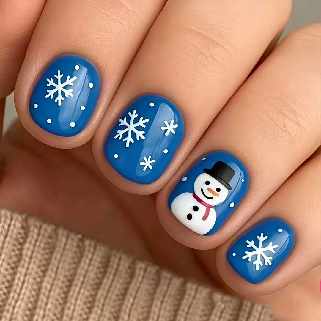 Artificial nails with festive snowman design Bowlift