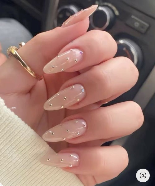 Elegant Nail Art Bowlift