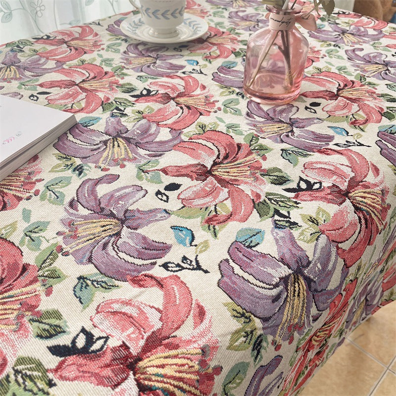 Elegant Floral Tapestry