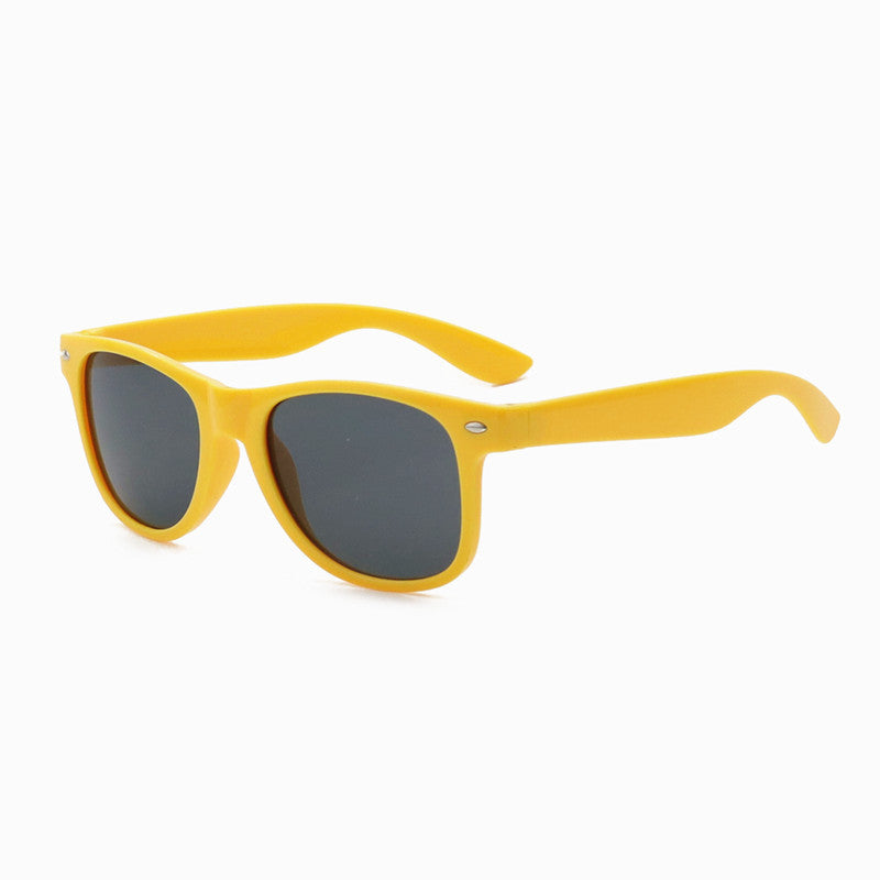 Classic Pilot Style Sunglasses Bowlift