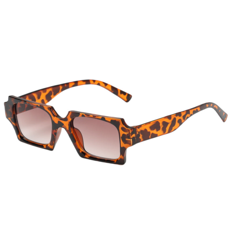 Women's Stylish Sunglasses in Unique Square Design Bowlift
