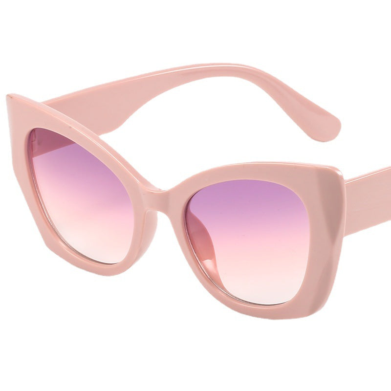 Ladies Fashion Cat-Eye Sunglasses with Elegant Design Bowlift