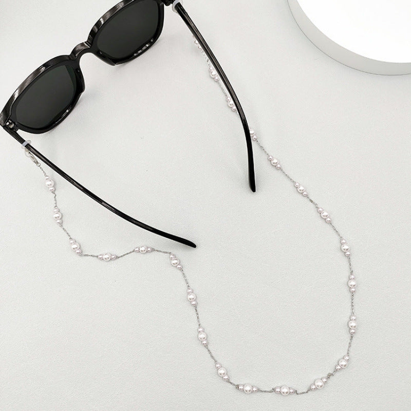 Stylish Eyewear Retaining Chain Bowlift