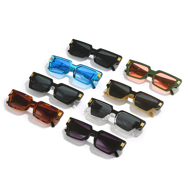 Ladies fashionable sunglasses with unique geometric frame and luxurious details Bowlift