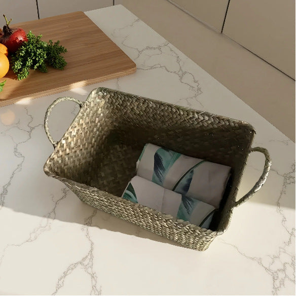 Women's basket with handwoven design Bowlift